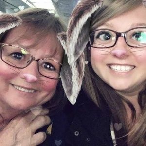 Meet your Posher, Sharon